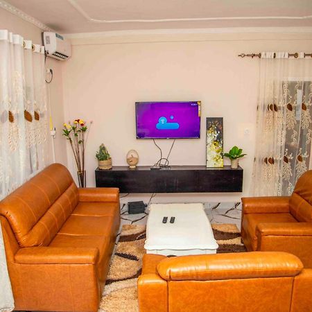 Апартаменты Les Logis De Nouvelle Route Bastos Яунде Экстерьер фото